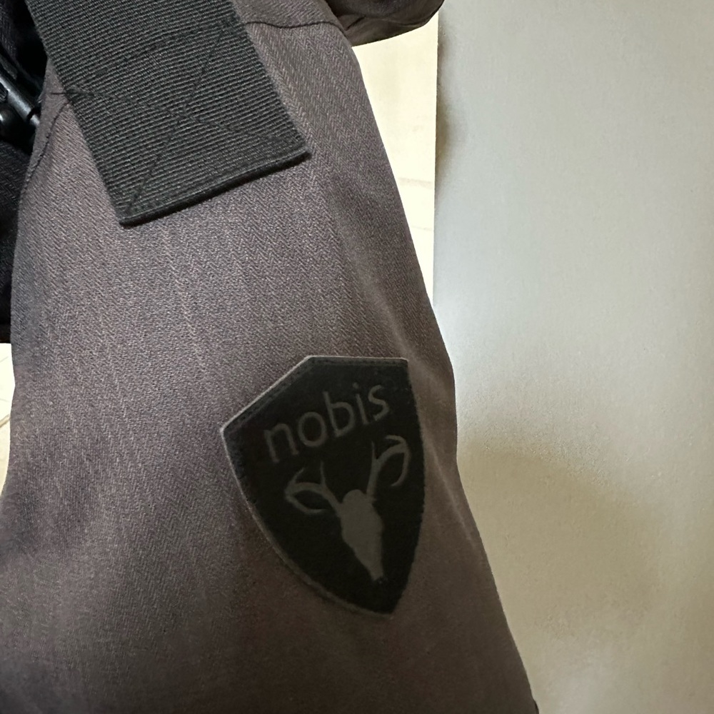 Nobis parka